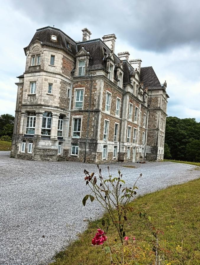 Chatescos - Estudio En Chateau Exterior foto